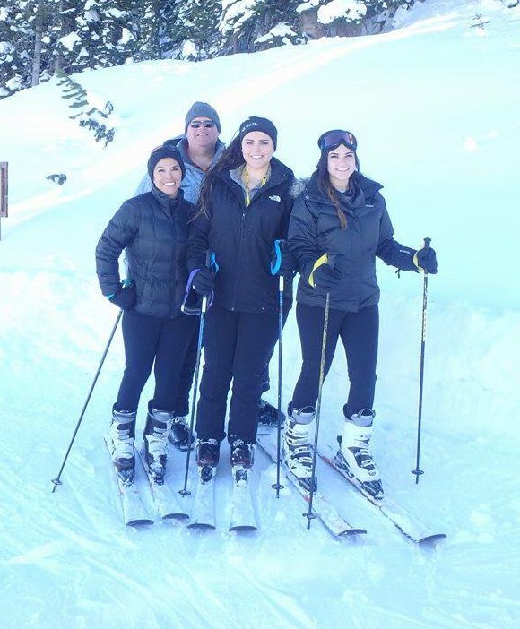 CarsonManka's tweet photo. In honor of the season ending, thank you for always being so great😍 We love Vail so much❤️ #Vail2016 https://t.co/uDeYAZHcOo