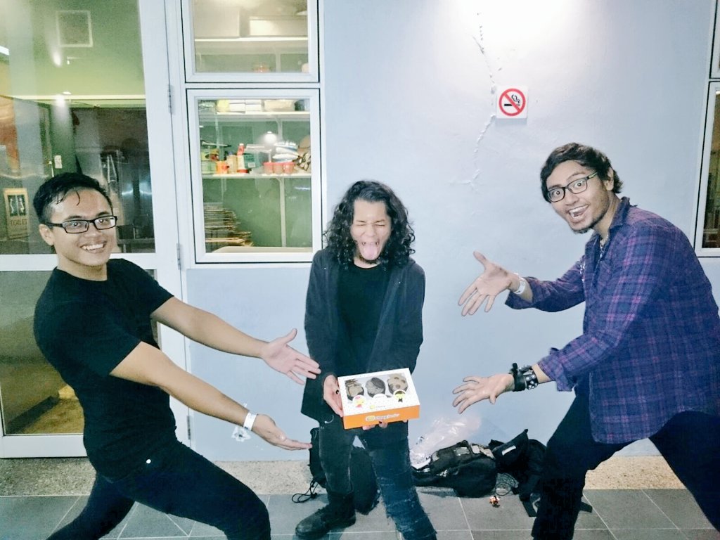 xFALLENxZOMBIEx's tweet photo. OFCOZ not forgetting great Friends!
Much love for them, for accompanying me❤❤❤
#17April2016
@aidriltragedy @_H00ds https://t.co/H2bqHV3MBY
