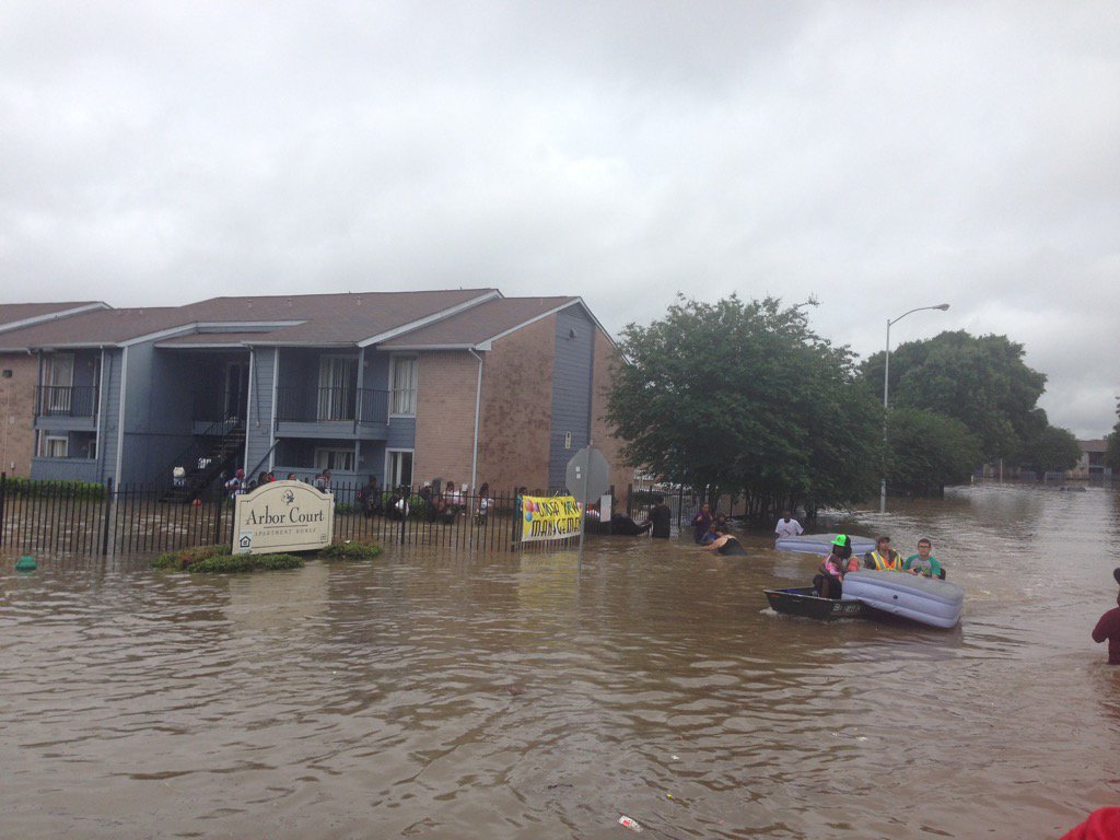 Evacuation in Greenspointarea. #KHOUweather #khou11