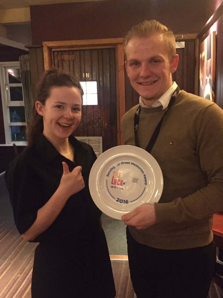 moor_mill's tweet photo. GREAT TEAM NIGHT AT THE LOCK IN! WELL DONE TO OUR WINNERS!
@WeAreSUGM @GriffinNathan #KOE2016 #WEARESUGM  #MOORMILL https://t.co/ciw9vRqcZ5