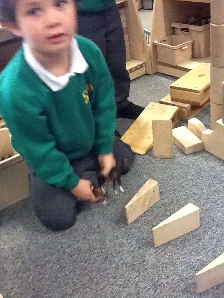 SVPEYFS's tweet photo. Lovely to see how the nursery children have progressed in the quality of block play #propertiesofshape @svpprimary https://t.co/MlNMH6ObYw