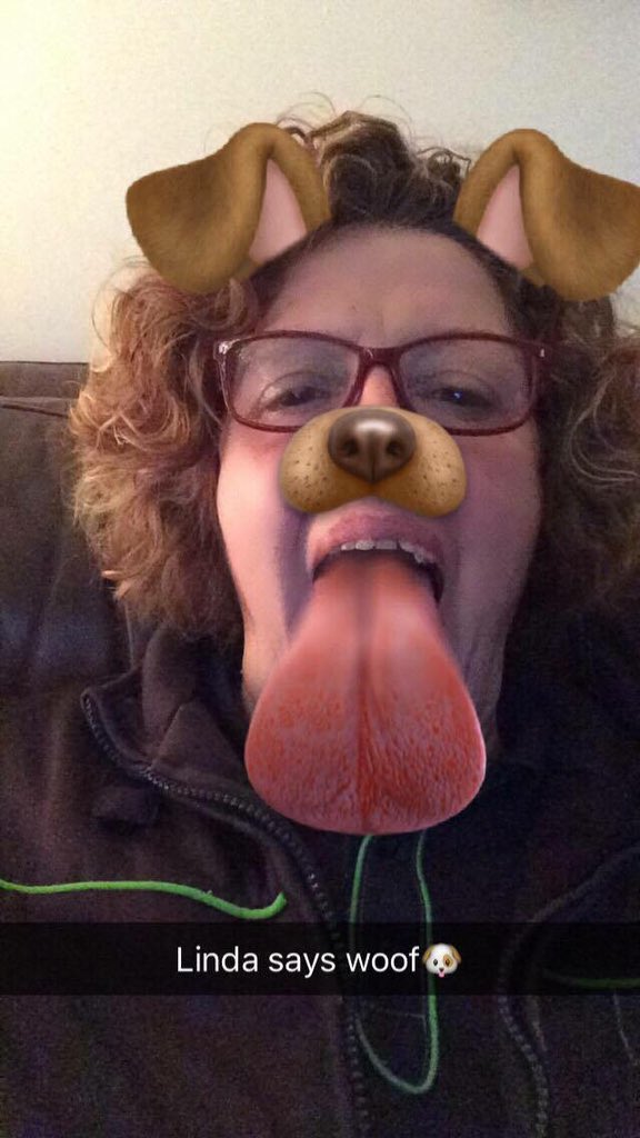 NiamhFanPage's tweet photo. Linda Arthur appreciation tweet 🙌🏽😻🙌🏽 #RomanianBants #LindaLASS #CurlyGirly #NiamhBabe #LindaBabe https://t.co/ebpaoiFwEQ