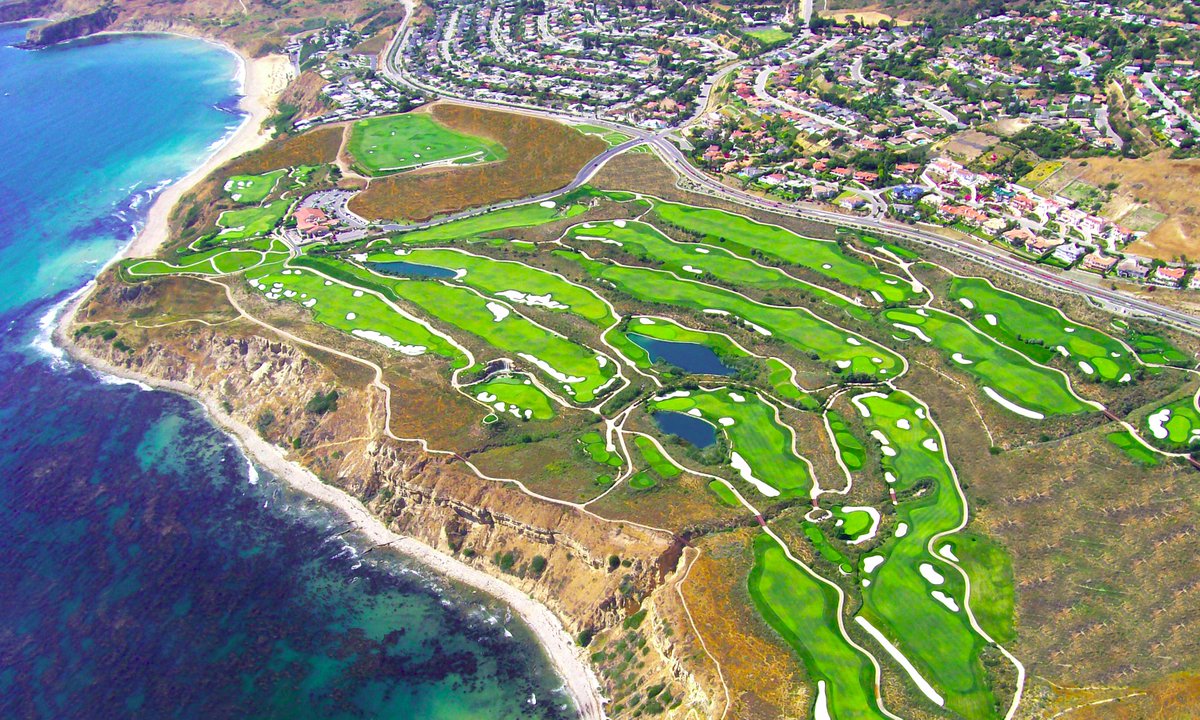 TrumpGolf's tweet photo. Who else wishes they were teeing it up at @TrumpGolfLA? #MondayMotivation https://t.co/bp4bKIP4dr