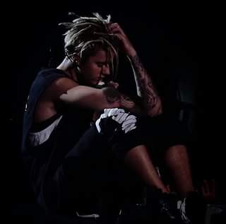 ReraCon's tweet photo. @tvtelehit @Ceci_Flores @barbaraig Saludos Desde Venezuela Soy Belieber Boy. https://t.co/Gyp5emYYfi