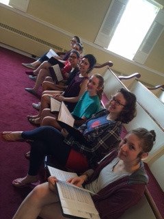 ndcchoir's tweet photo. @ProudtobeND Notre Dame Children's Choir preparing to sing for Notre Dame Day next Monday! https://t.co/jXVHBMWubF