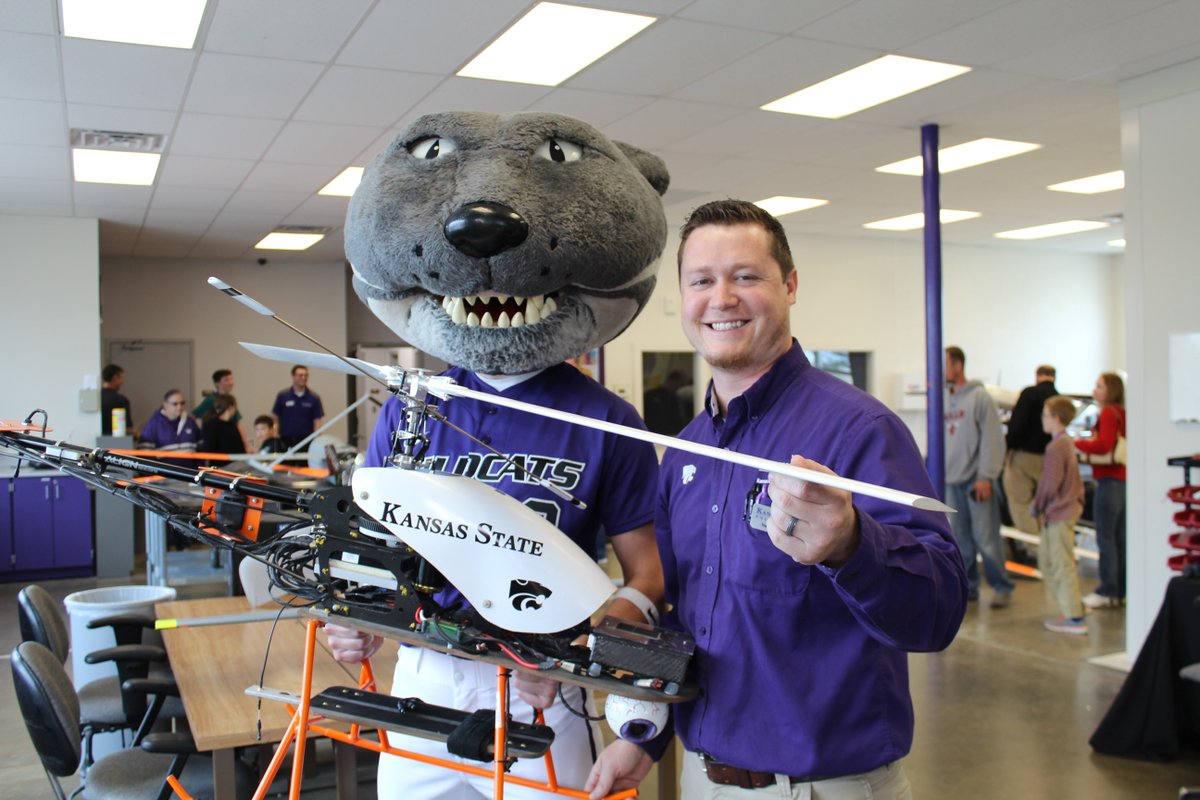 KSU_Salina's tweet photo. Is it possible to have a Throwback Monday...to this past weekend...when Open House was so much fun?! #rootedinpurple https://t.co/mP56fUS7fy