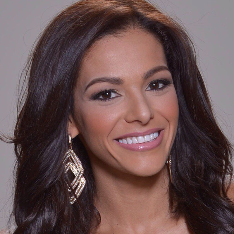 JIsackM's tweet image. I just voted for NATHALIA CASCO #NBLVIP  univision.com/shows/nuestra-…