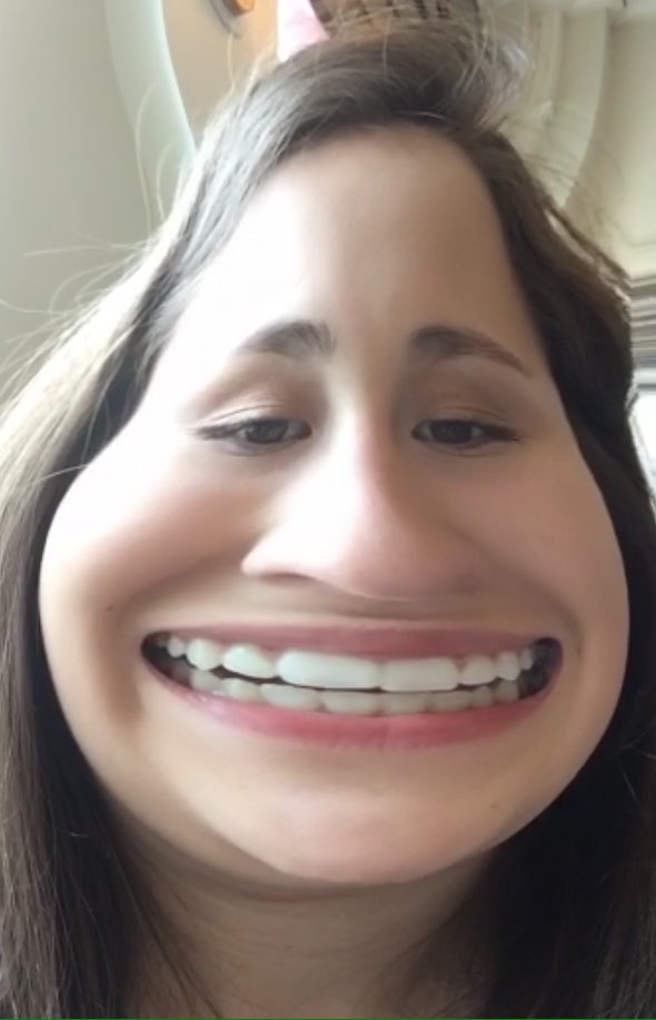 StevenEast99's tweet photo. #MCM is this pear 🍐 @hataylor217 https://t.co/NBCKuyKZaP