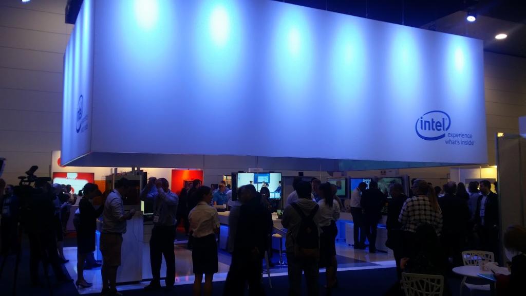 IntelANZ's tweet image. #WorkingBetter: @kate_burleigh &amp;amp; @tommgarrison discuss Intel&apos;s 6th Gen Core vPro &amp;amp; vortex of change! #NextBigThingAU