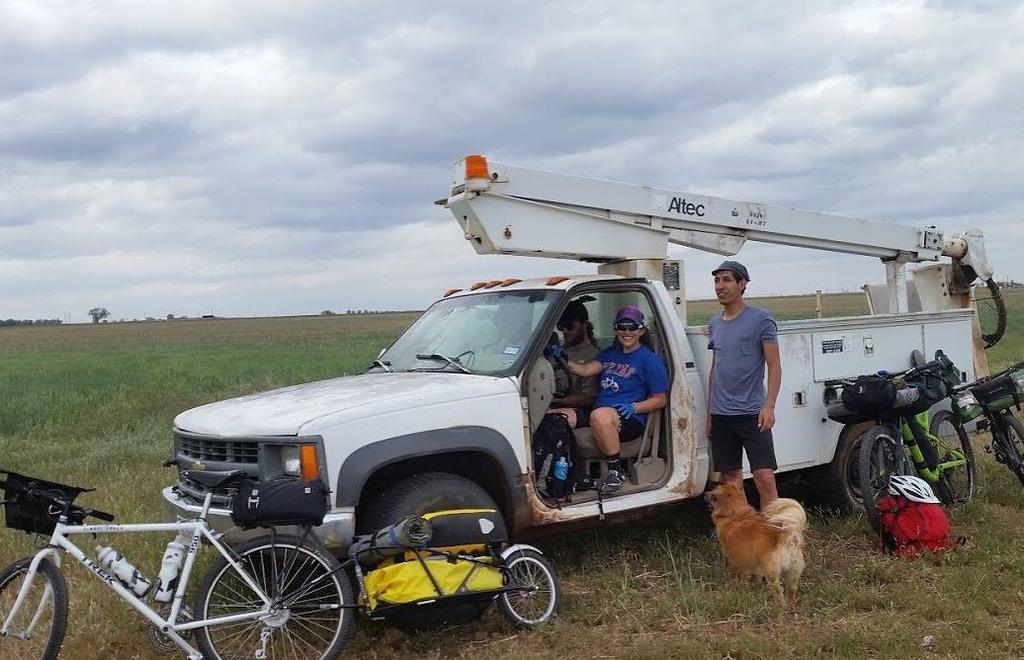 weBikepacking's tweet photo. country_yogi13 / We found a truck in a field decided to take a load off. 😎
#wanderlust #ridelife #racergirl #ridet… https://t.co/5wnSqhPG1c