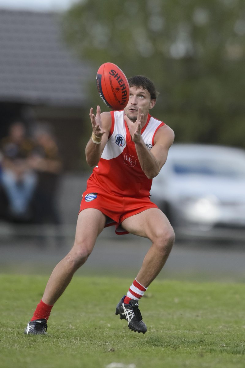 .<a href="/LalorFnc/">Lalor Bloods FNC</a> &amp; <a href="/SouthMorangFC/">SMFC</a> are both hosting @northernfl matches which will honour Anzac Day ow.ly/4mNdJl