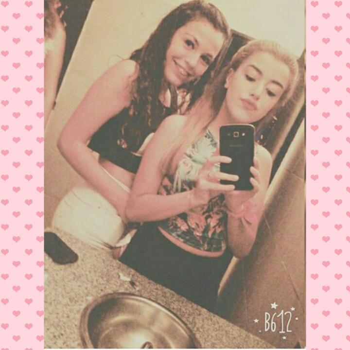 TriasSofia's tweet photo. Extrañitis agudaaaaaa, que vuelvan #LasCandy👑 🙏🙏🙏 https://t.co/Ld696mjaFl