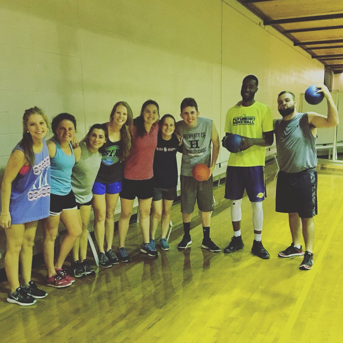 SamfordCrew's tweet image. SU Crew dodgeball is UNDEFEATED in the league! Let's goooo, Samford Crew!