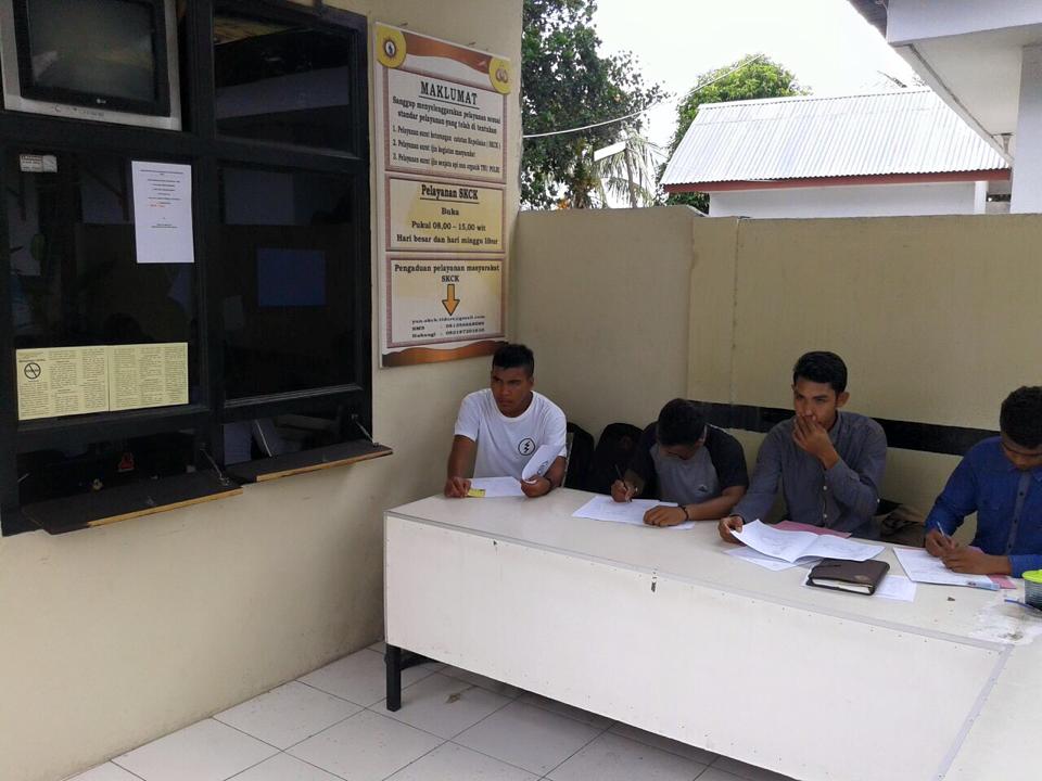 SKCK_TIDORE's tweet photo. pelayanan skck Polres Tidore https://t.co/sCugV8O30M