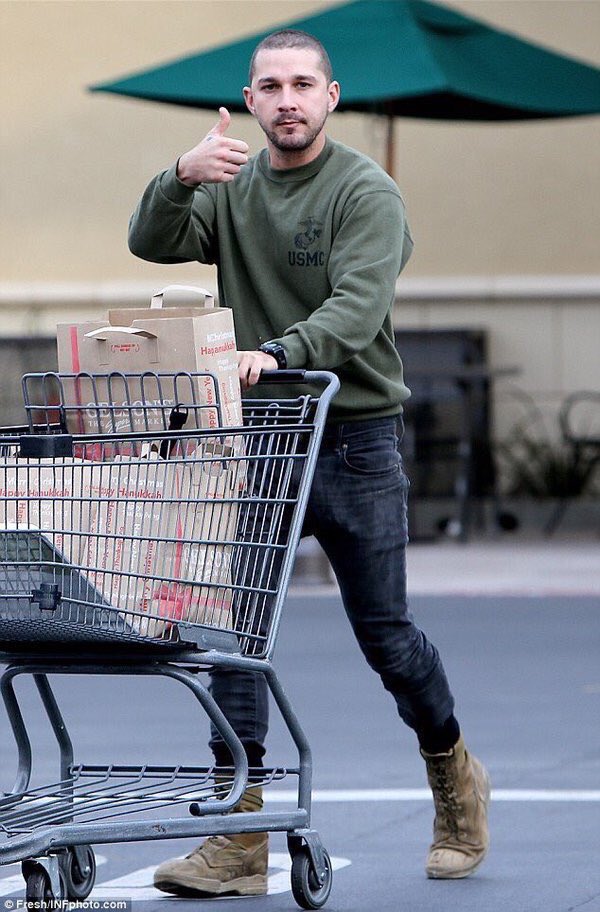 SpeakComedy's tweet photo. Shia Leboeuf is the perfect example of dressing for no one but yourself https://t.co/MP5Gr8X23B