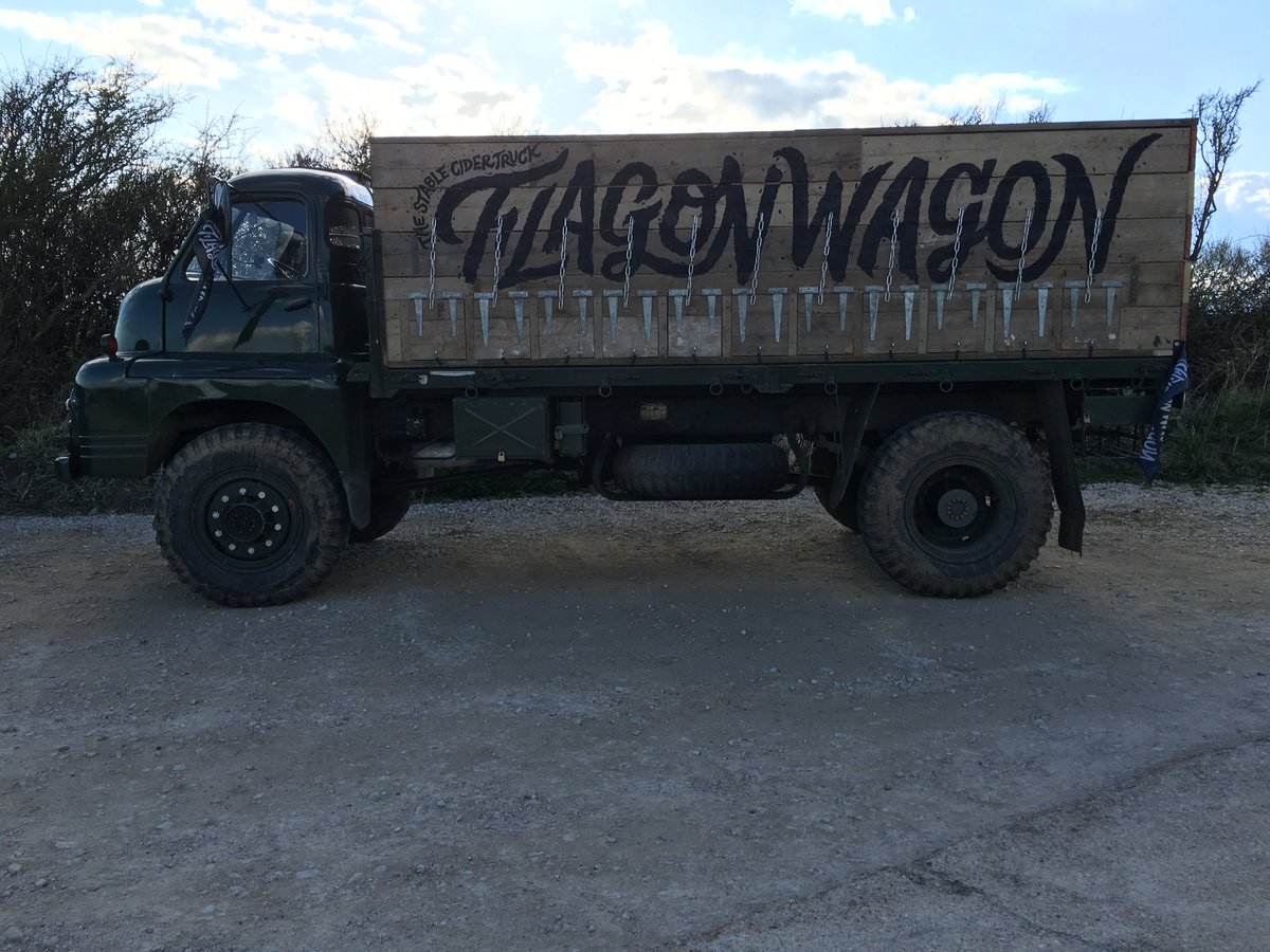 _TheFlagonWagon's tweet photo. TODAY IS THE DAY! #London are you ready? Details on our exact location will be coming to you LIVE🍎 #FREECIDERONBOARD https://t.co/Fimsx0Vs5X