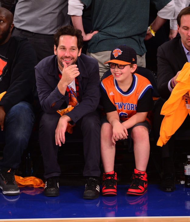 NotTheRudd's tweet image. With Stash. With Goatee.