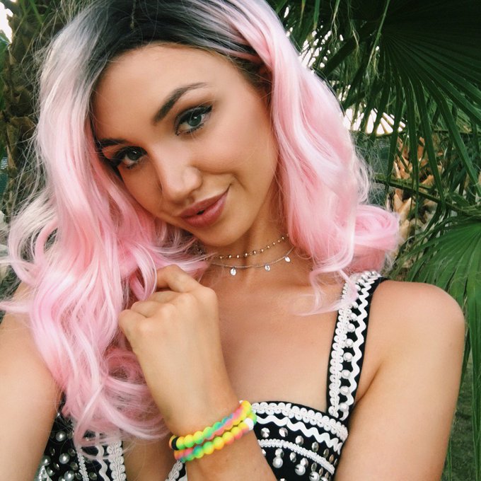 Watch Gabrielle Epstein's leaked NSFW photo on TwXstars