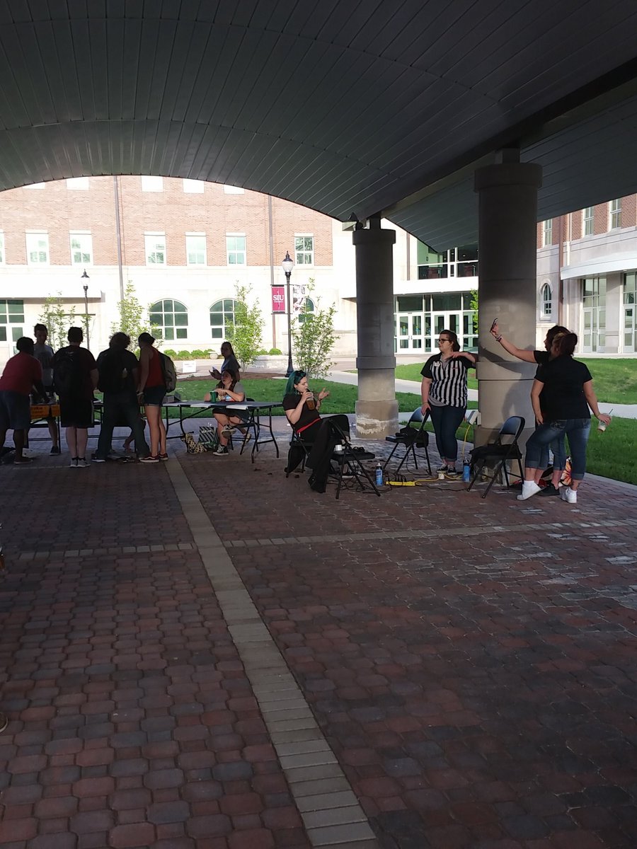 RHA_SIU's tweet photo. Don't forget to come support St. Baldricks under the Student Services Building Pavillion until 8! @SIUC @SIUHousing https://t.co/lKGIKZ9kx7