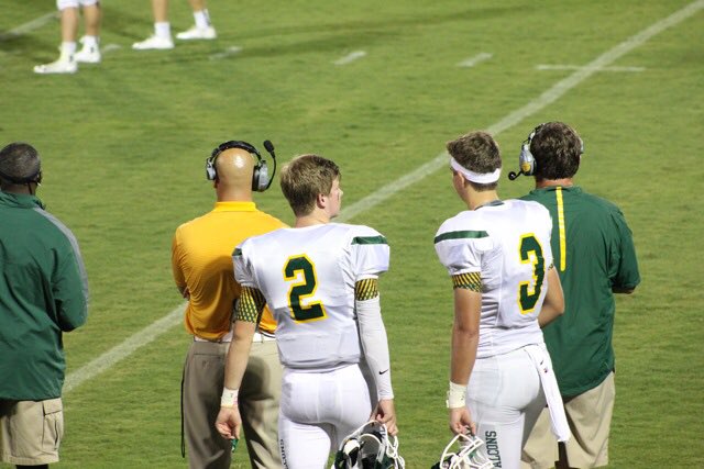 patrickjmcclure's tweet photo. "Uhh out here with 6'6 @RHooks84" okay so... Happy birthday to this roach. #whateverbrah #markshoefu https://t.co/l2uoUIjhi1
