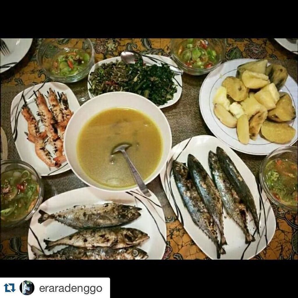 makanan khas Kapurung(⊙o⊙)
.
.
.
.
.
.
.
.
.
#makananenak #food #adat #tradisi #enak #like… ift.tt/1pczeF5