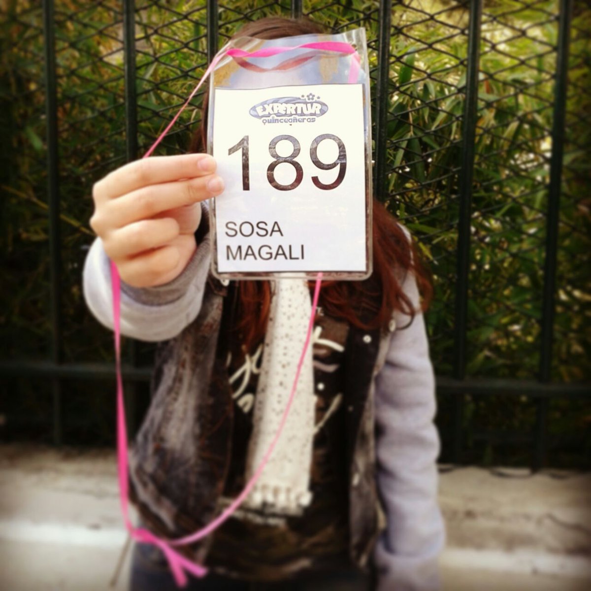 MaguiSosaa_'s tweet photo. Volvamos a actuar como Turras y asaltar gente que pasaba por la calle ππ #Disney2015 https://t.co/QvAmT4oNrY