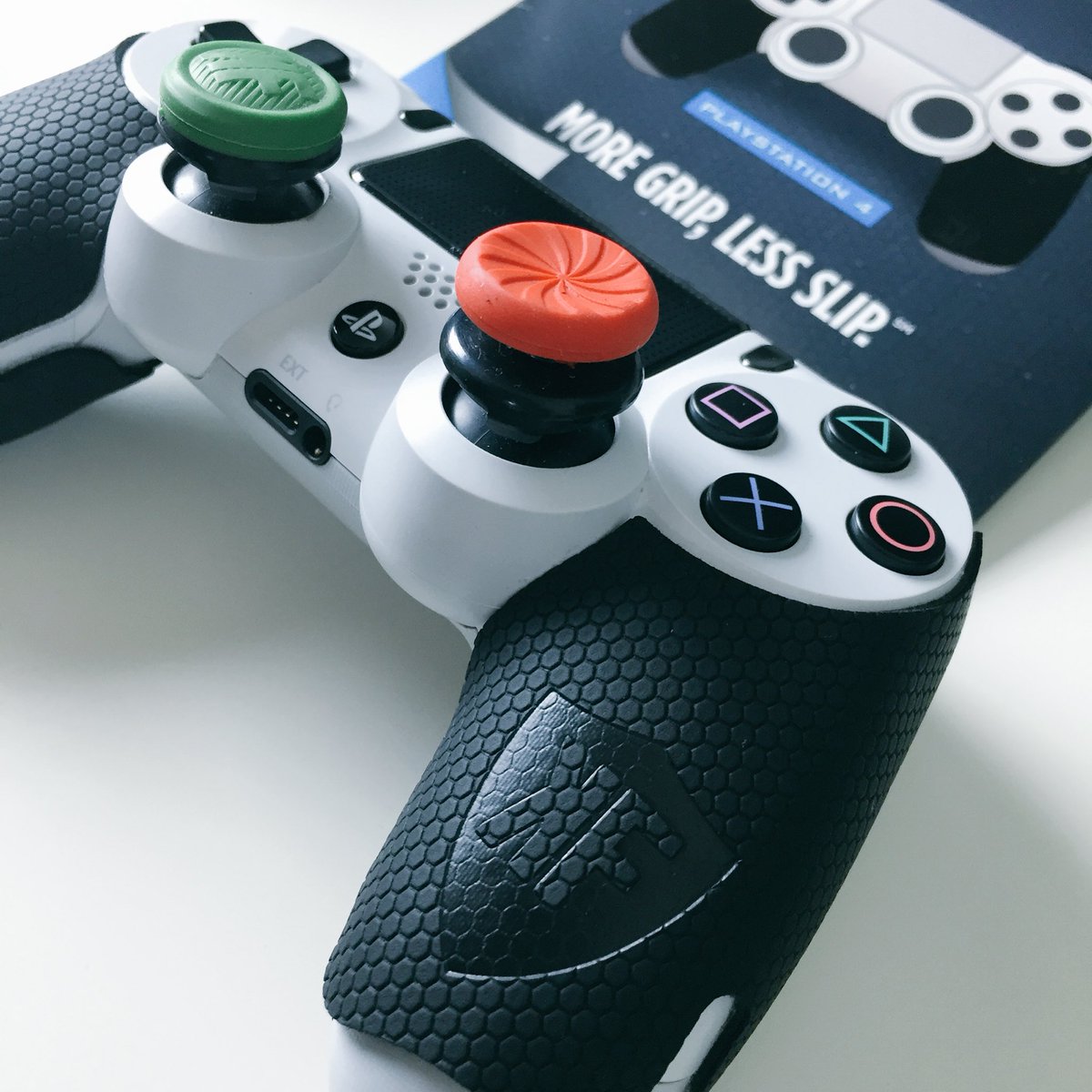 RealTurboman's tweet image. 🔥KONTROL FREEK GIVEAWAY!🔥

RT + FOLLOW @RealTurboman &amp;amp; @KontrolFreek to WIN Inferno Freeks + Grips! Ends in 1 week!