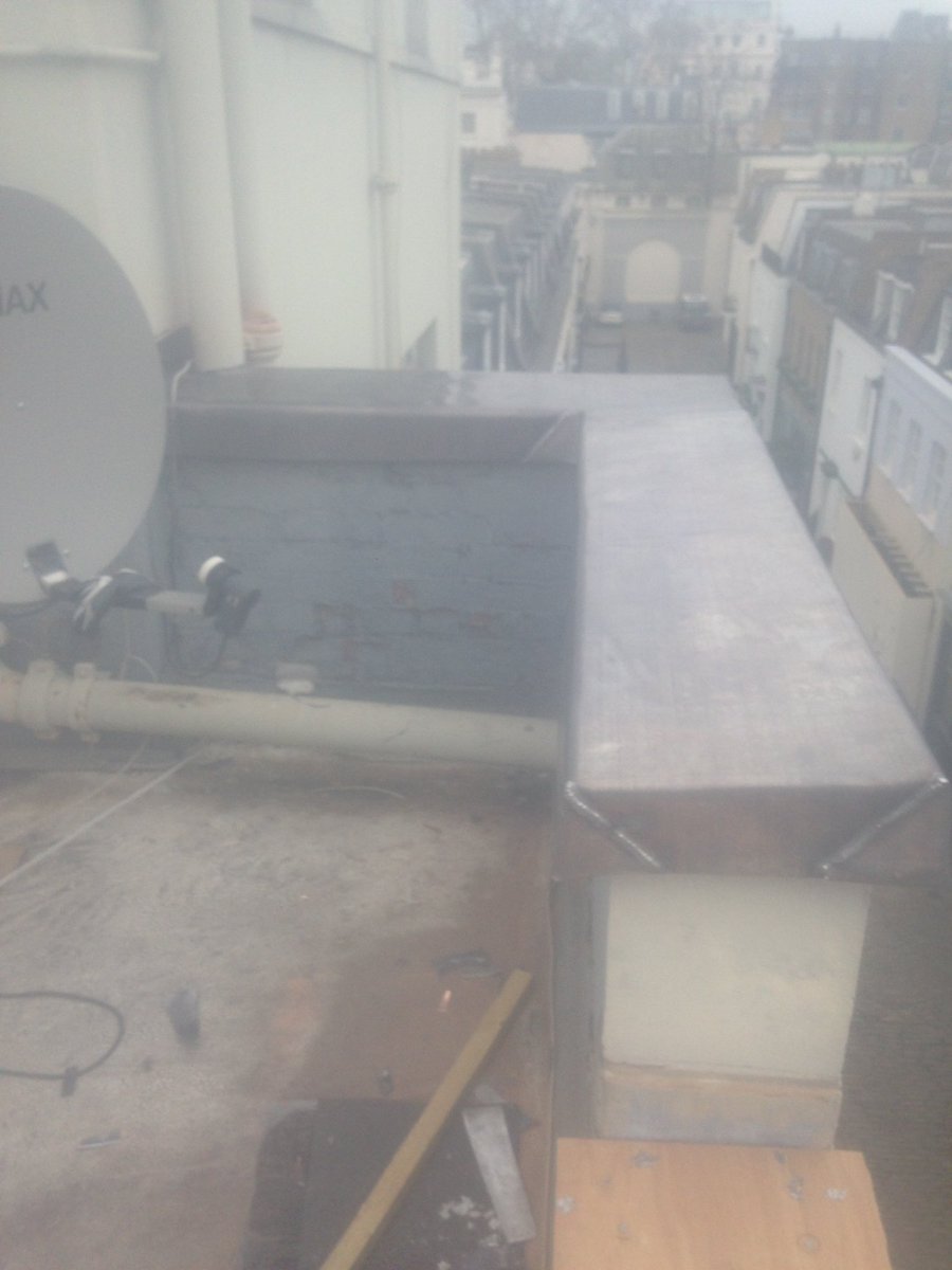 paul_roofing1's tweet photo. #leadcapping #roofing #chelsea lasts 100 years https://t.co/ULFsjEYVkm