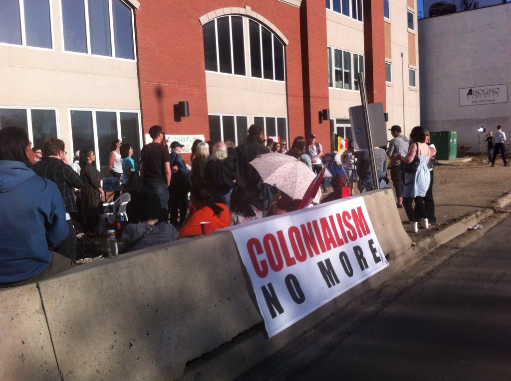 cmkortright's tweet photo. Rally at the camp in front of INAC #OccupyINAC #colonizationnomore https://t.co/eOkAHkNboU