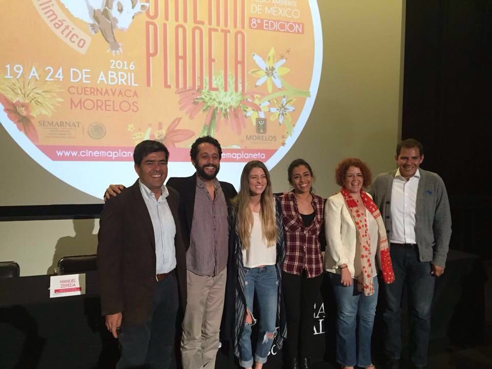 chabe0610's tweet photo. La Hermosa apoya esta causa @daniellefclyde @cinemaplaneta #HoyPorElPlaneta https://t.co/NT7v1o9vXB