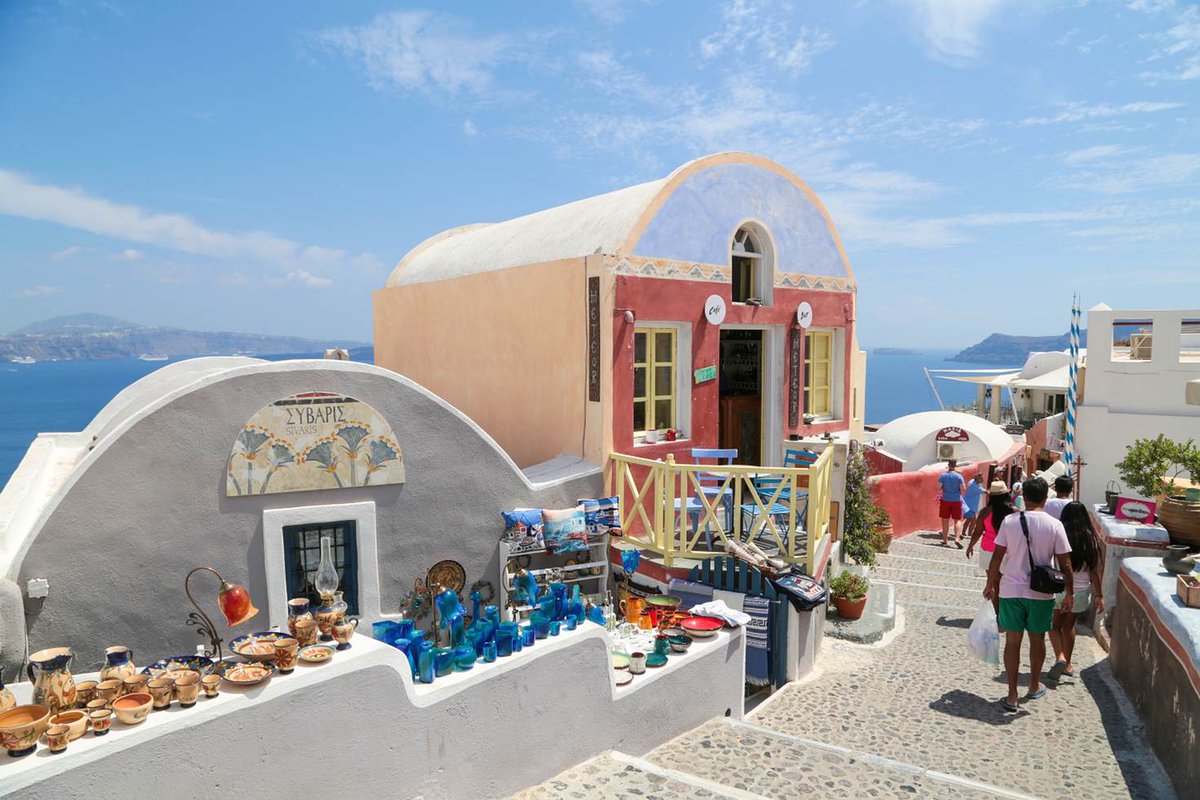 lonelyplanet's tweet image. Planning a trip to #Santorini? Tips for first-timers lptravel.to/R73zbH #lp #travel
