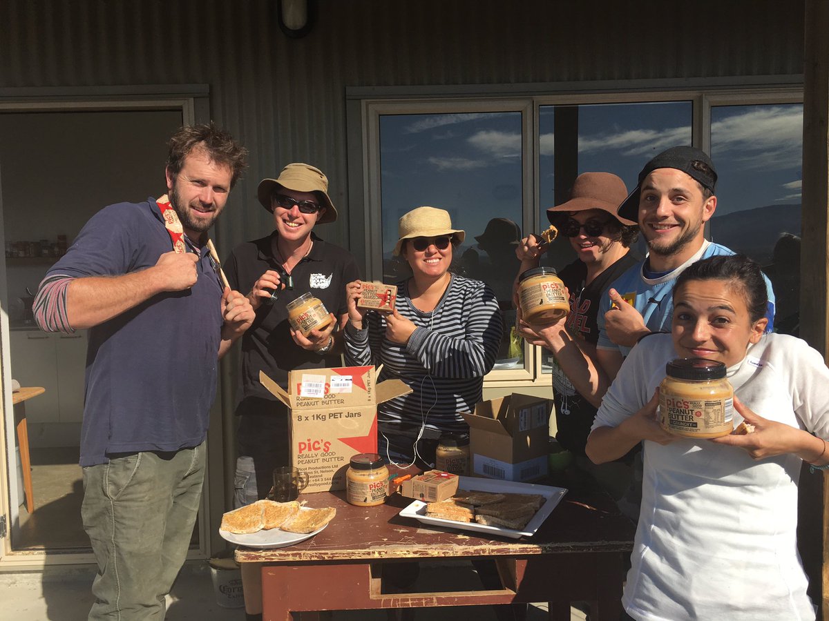 TwoPaddocks_Cru's tweet photo. @TwoPaddocks & @TwoPaddocks_Cru all enjoying @Pics_PB last day picking at Last Chance vyrd #greatnuts! #Nzwine https://t.co/tqeJ4b2mqi