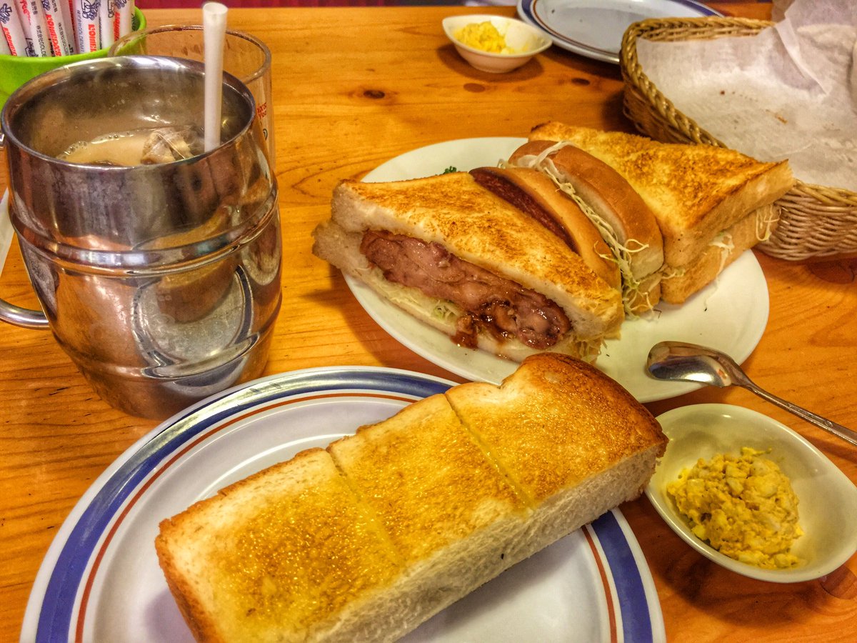 mono_to_hito's tweet image. &quot;コメダ&quot; 今日もがんばろう✌️