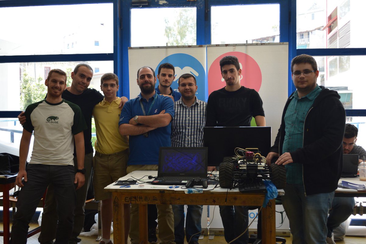 _showmeyourcode's tweet image. More photos from our first presentation at #FOSSCOMM2016 #ShowMeYourCode #Fedora