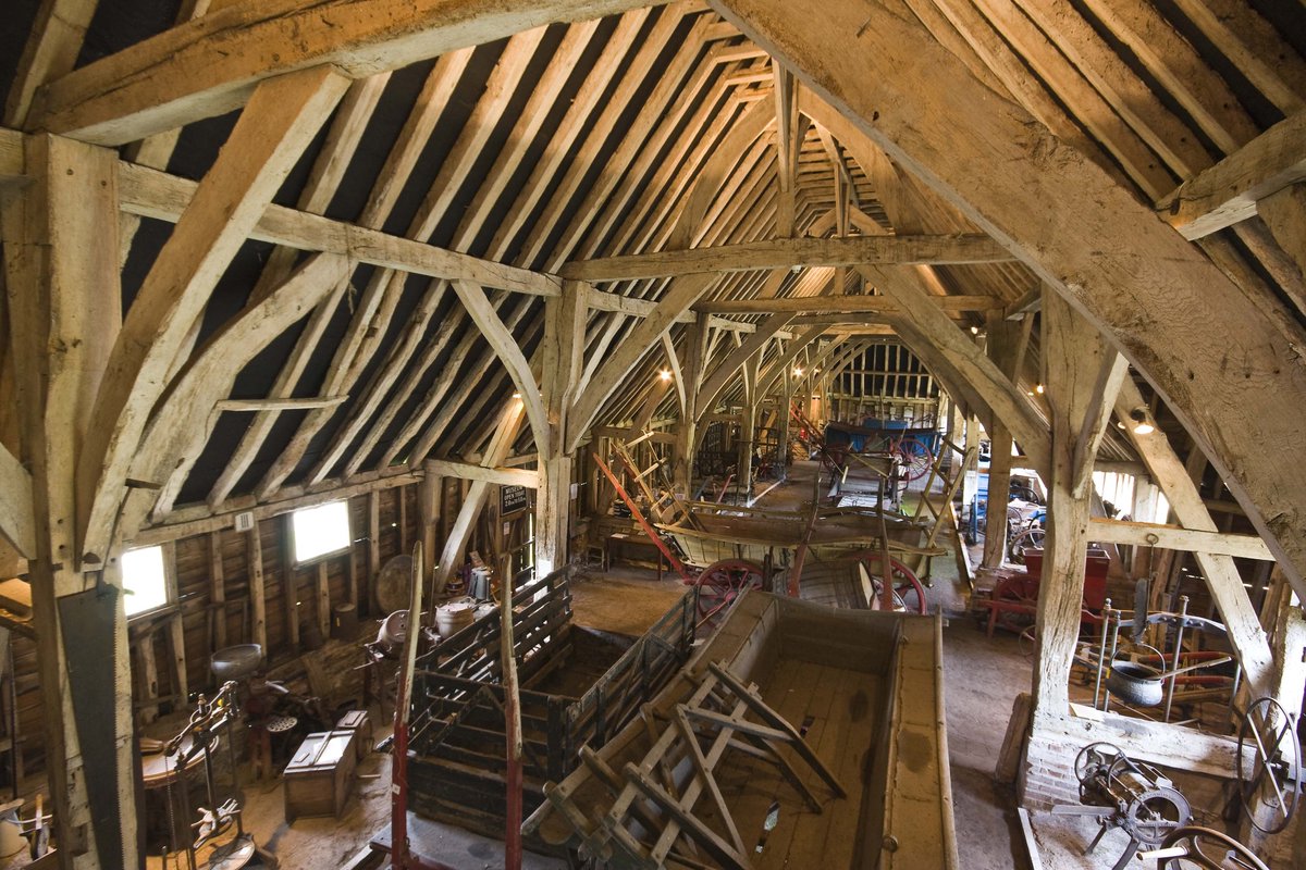 RoaminRex's tweet photo. The @BrookMuseum 14C barn is built with English oak, almost all of which is original and in excellent condition. https://t.co/TQ0NQrHTs0