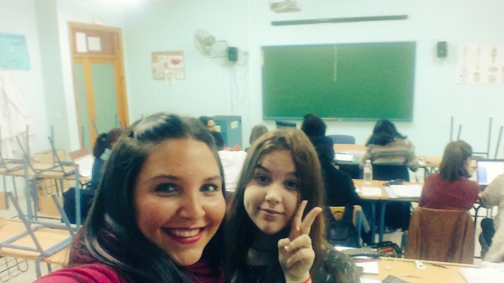 lorenaas90's tweet photo. Que bien nos lo pasamos en clasee!!💪😂 @RikkaMaxwell_ https://t.co/GRgdgAk7Tw
