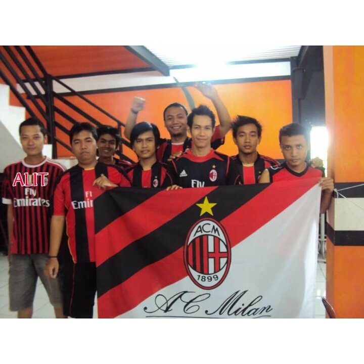 salah satu momen kebersamaan bersama almarhum. Selamat jalan sahabat, Allah memanggilmu karena Allah sayang.