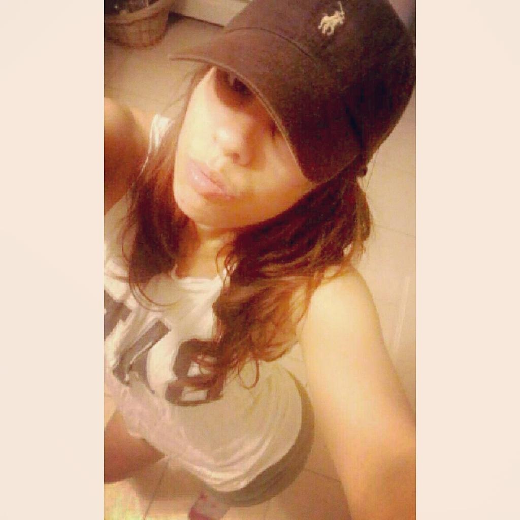 Don’t be the women 
who needs a man, be
the women a man needs.