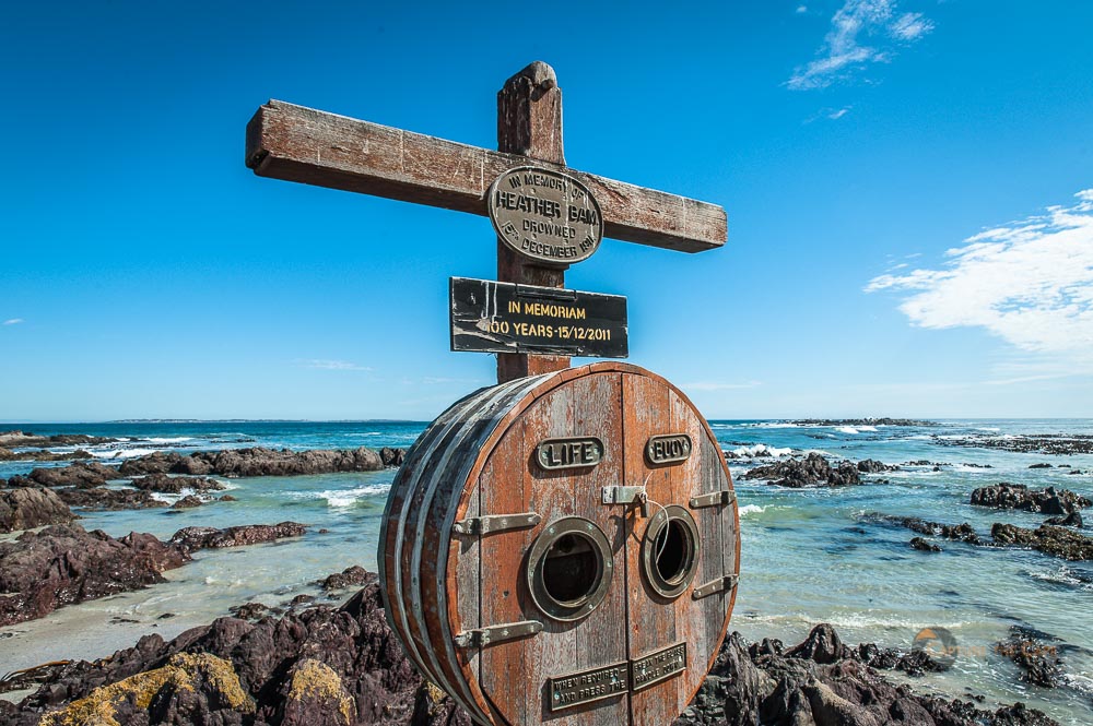 capturethecape's tweet photo. This life saving equipment has been here at Blaubergstrand ever since poor Heather Bam drowned here in 1911. https://t.co/HkF9RFruod