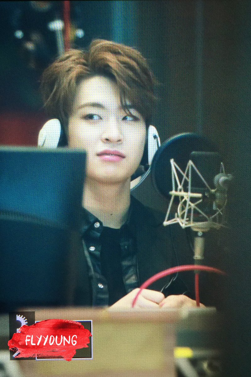 19960917com's tweet photo. 160419 정오의 희망곡 #갓세븐 #GOT7 #영재 #YOUNGJAE 🎙🎙🎙🎙🎙🎙🎙 https://t.co/1zebPx56hD