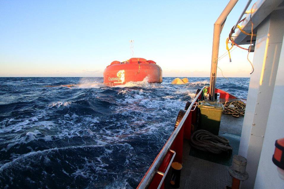 TEToday's tweet photo. Carnegie closes EMC transaction, starts #Mauritius project @carnegiewave @EnergyMadeClean
https://t.co/wjMaxLzjqO https://t.co/twH86rua74