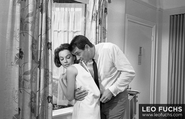 leofuchsarchive's tweet photo. Leslie Caron getting close and intimate with Rock Hudson on set of "A Very Special Favor" (1965).

The bed sheet th… https://t.co/btAXKZhEF7
