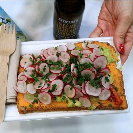 Il semblerait qu'<a href="/Anna_coccinelle/">🍃 Mademoiselle Coccinelle</a> ait adoré notre tartine #veggie #sansgluten &amp; #sanslactose proposé au <a href="/SAAEPS/">Saepulohudin</a> ;)