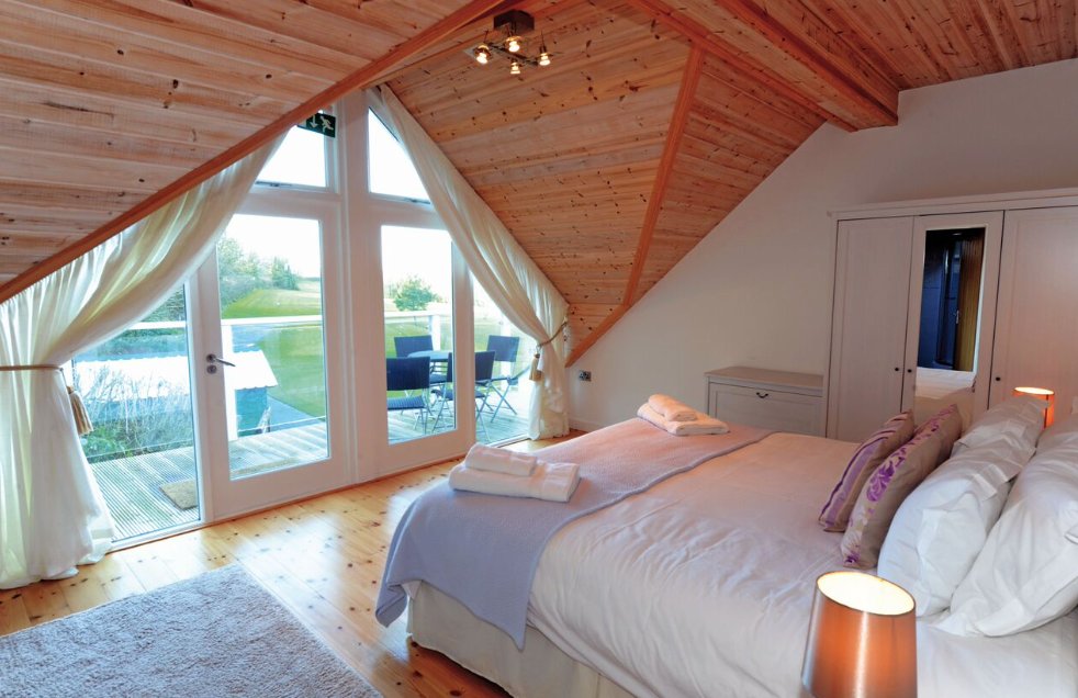 #TravelTuesday “Every morning you have two choices; continue to sleep with your dreams, or wake up and chase them.”