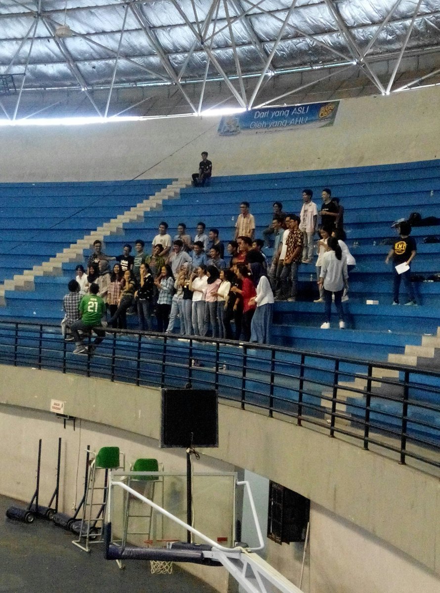 Ini dia suporter dari SMA Budi Mulia <a href="/SMAIntBMD/">SMA Budi Mulia Dua</a> 

#FS2016 
#BreakTheBoundaries