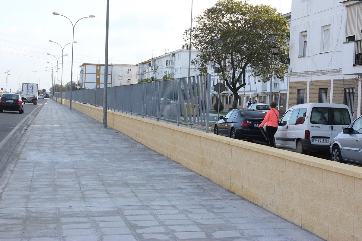 Finalizan las obras en la calle Juan de Austria bit.ly/1pdBATT #LaRinconada #TDSProvincia