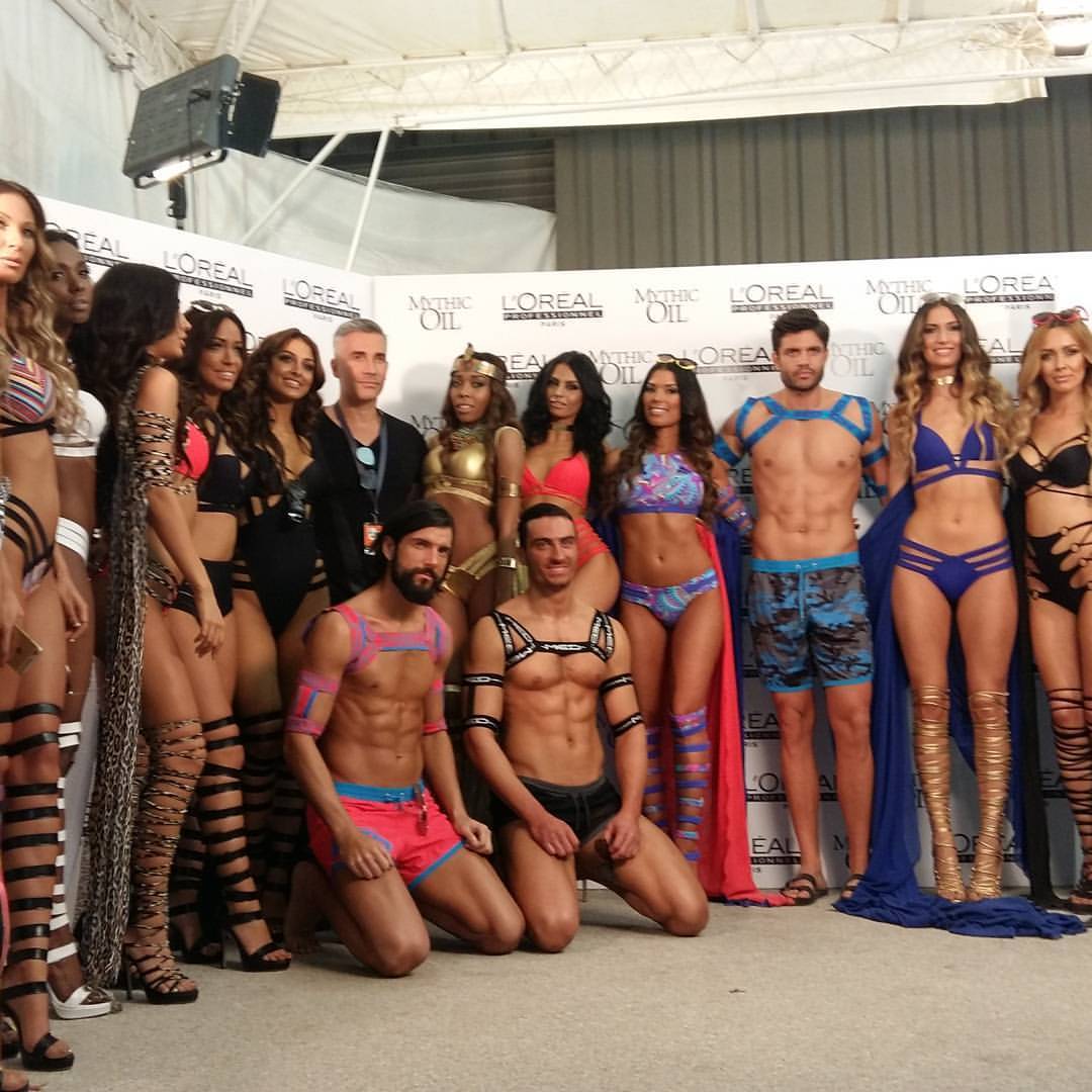 mad_walk's tweet photo. #Backstage of @mad_walk 2016 by #AperolSpritz Models @MED #fashion #music #madtv #madgr #MadWalk16 https://t.co/aTURRXXIrC