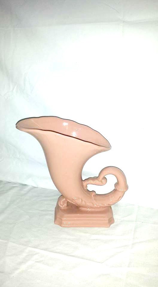 JunkYardBlonde's tweet photo. Vintage Pink Pottery Cornucopia Vase, Horn of Plenty Vase, Cornucopia, … https://t.co/9tEoCAcGOi #shabby #Cornacopia https://t.co/oTBHaIOpXs