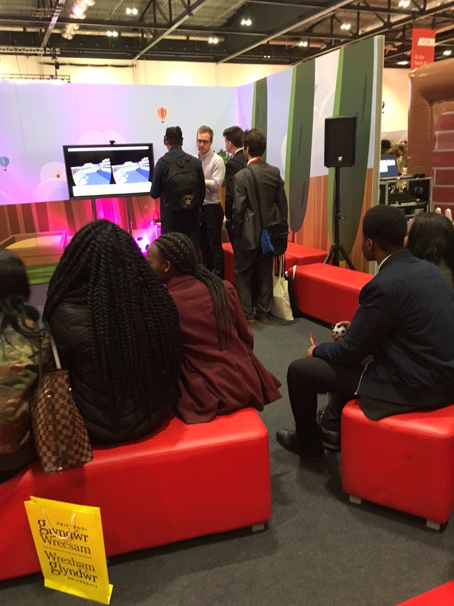 InnovationHubLU's tweet photo. The Innovation Hub team are at the UCAS London fair showing off the Rift and causing trouble with PadBot! https://t.co/1wPUVhU9An