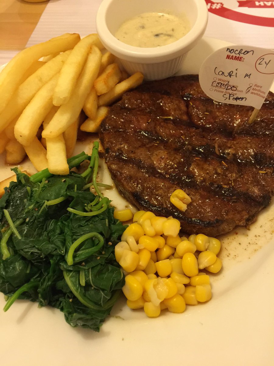 junjunetnet's tweet photo. my happiness πππ @steakholycow #campPIK https://t.co/z3njOnDFph